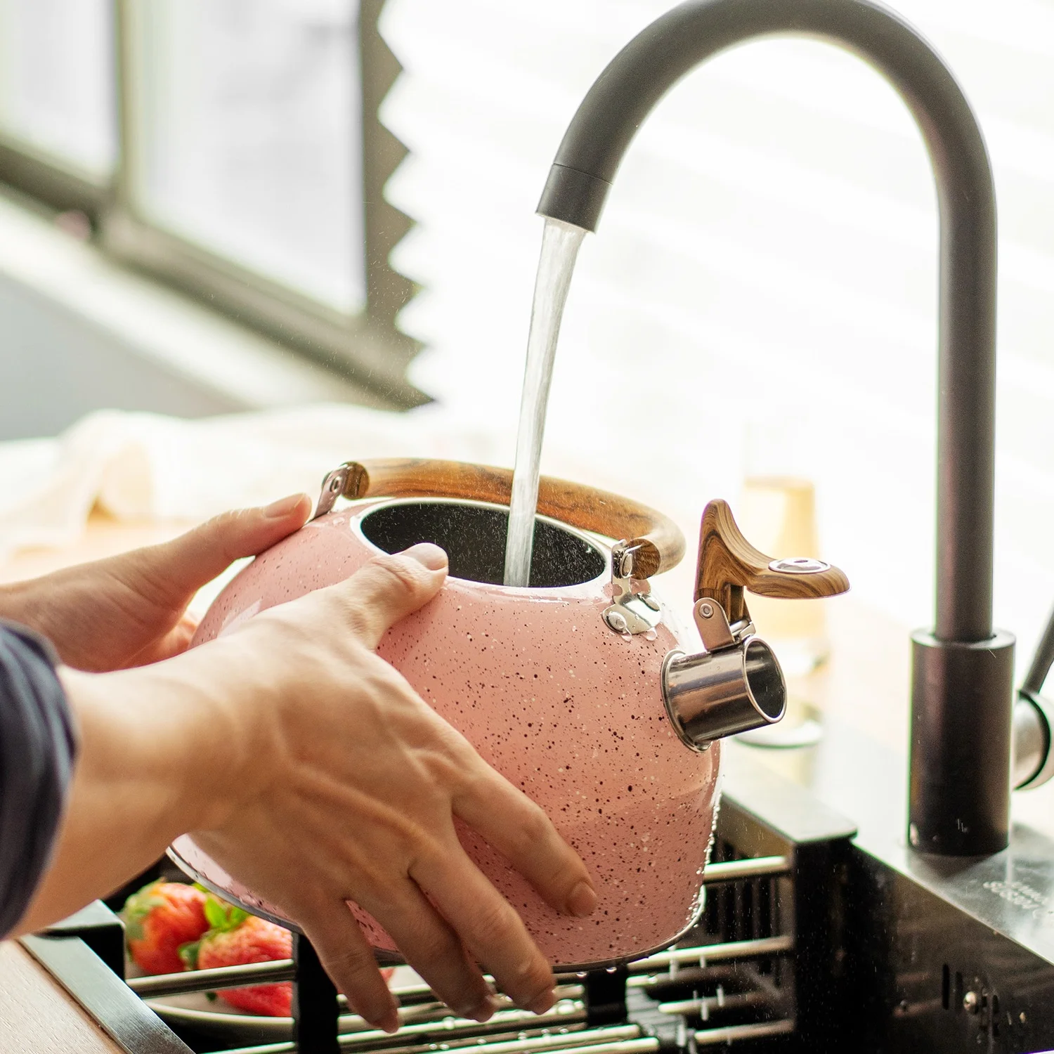 Stainless Steel Water Kettle Dual-Purpose Whistle Large 3L Capacity Ignition New Spray-Point Design Whistle Kettle
