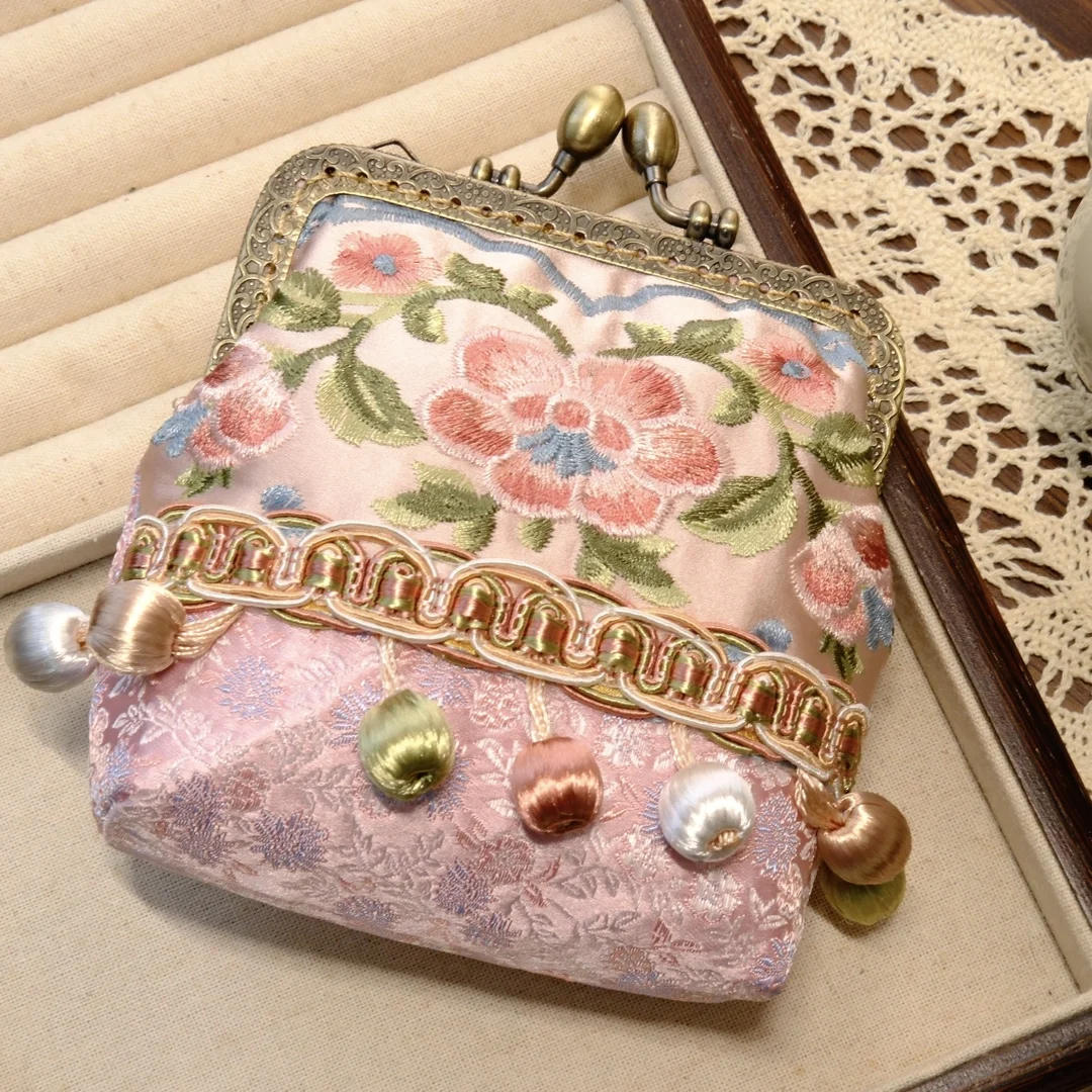 Chinese Style Vintage Clutch Purse, Handmade Retro Kimono Brocade Fabric Coin Purse with Pom Pom and Clasp for Women Gift