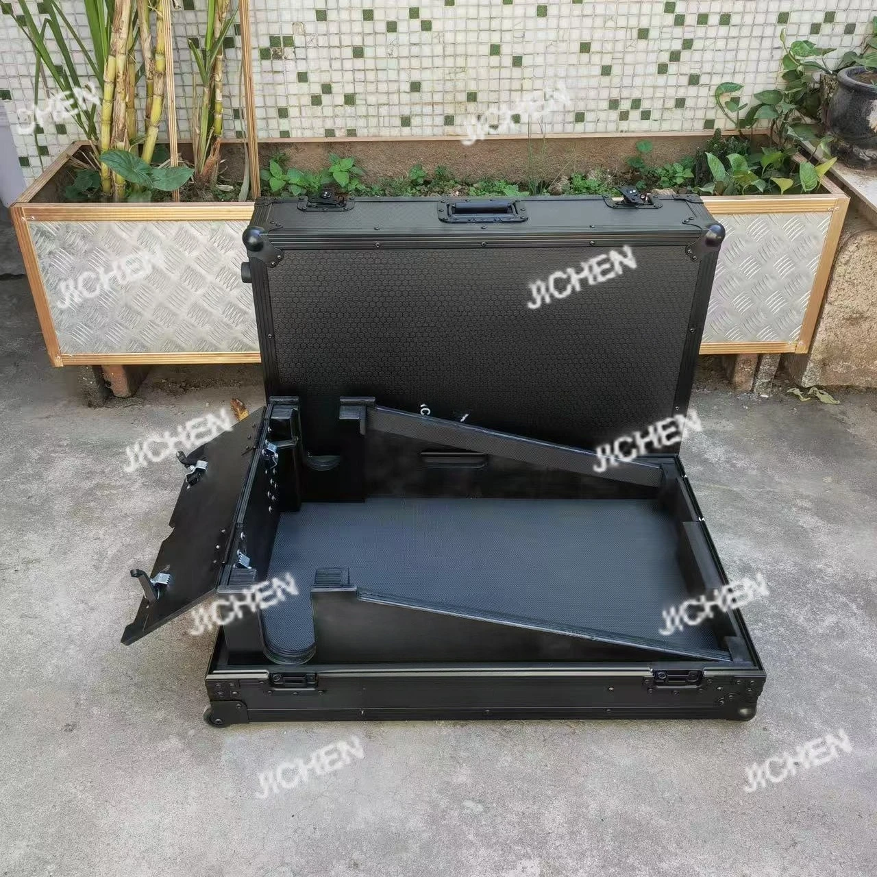 

Customized Behringer behringer wing compact case