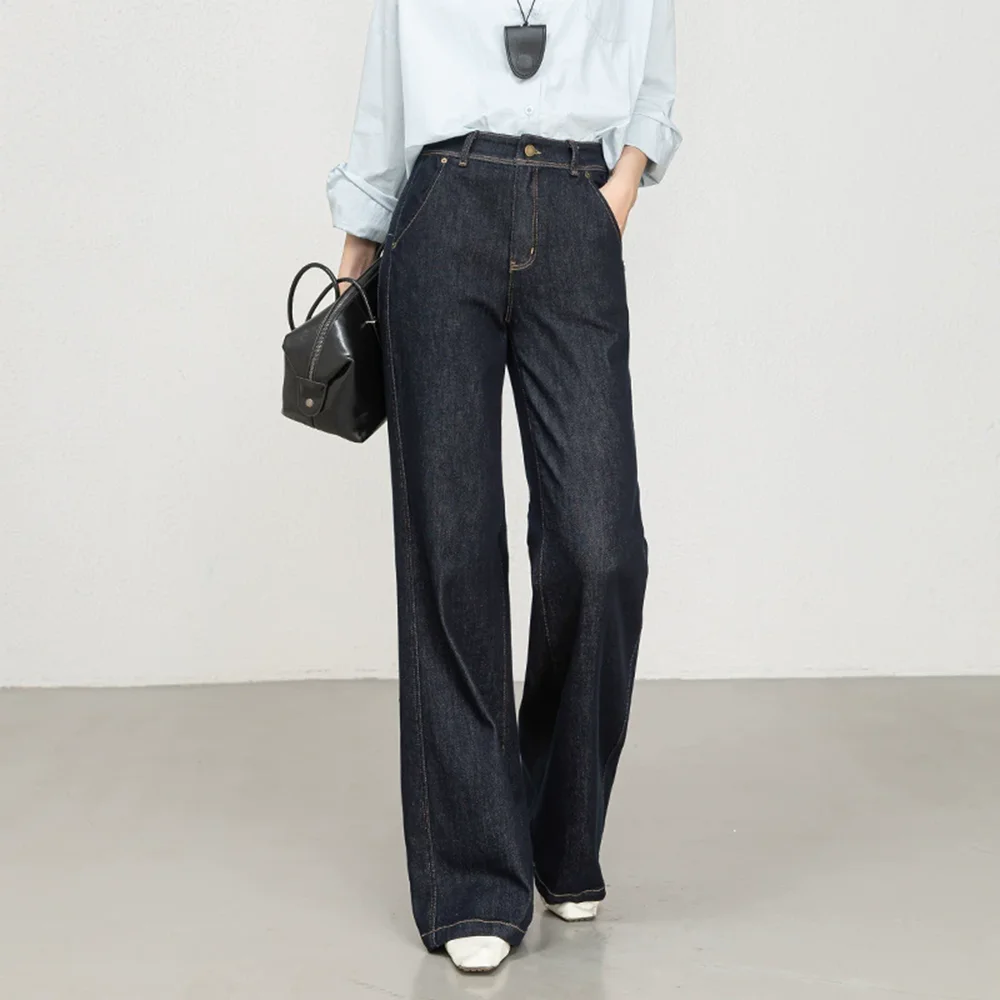 High-waisted slightly flared jeans for women, Spring 2026 new style, four-sided elastic loose slimming washed long pants