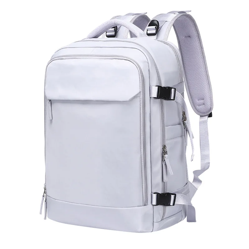 Large capacity business commuting backpack