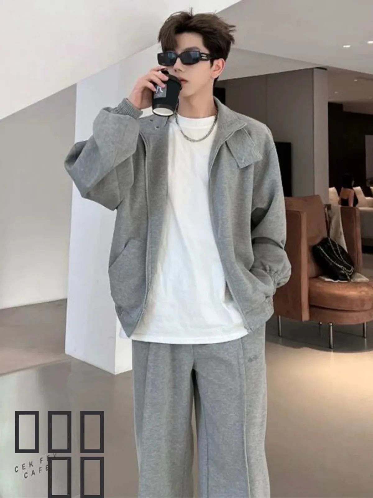 

Комплект повседневной спортивной одежды для мужчин: весенний кардиган с открытыми плечами и капюшоном, брюки, комплект из двух предметов в корейском стиле...