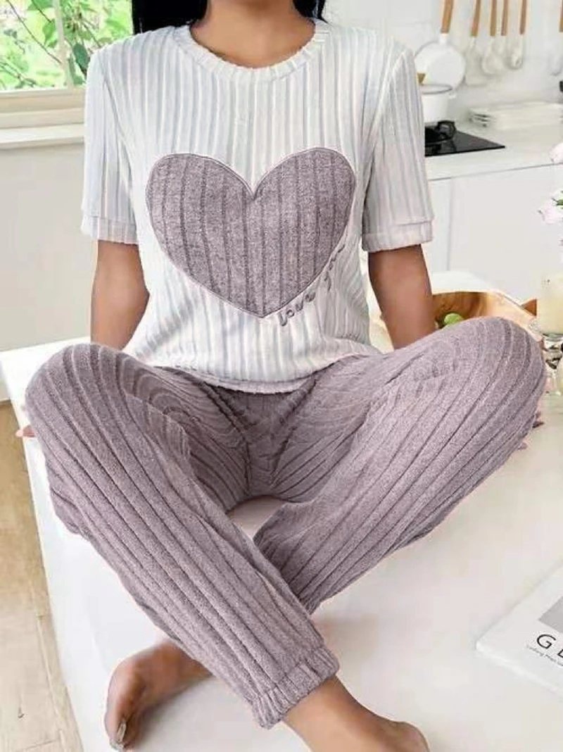 Super-Soft Women's Pajama Set Short-Sleeve Round Neck Heart Print Top And Solid Long Pants Comfortable Fit Sleepwear Loungewear