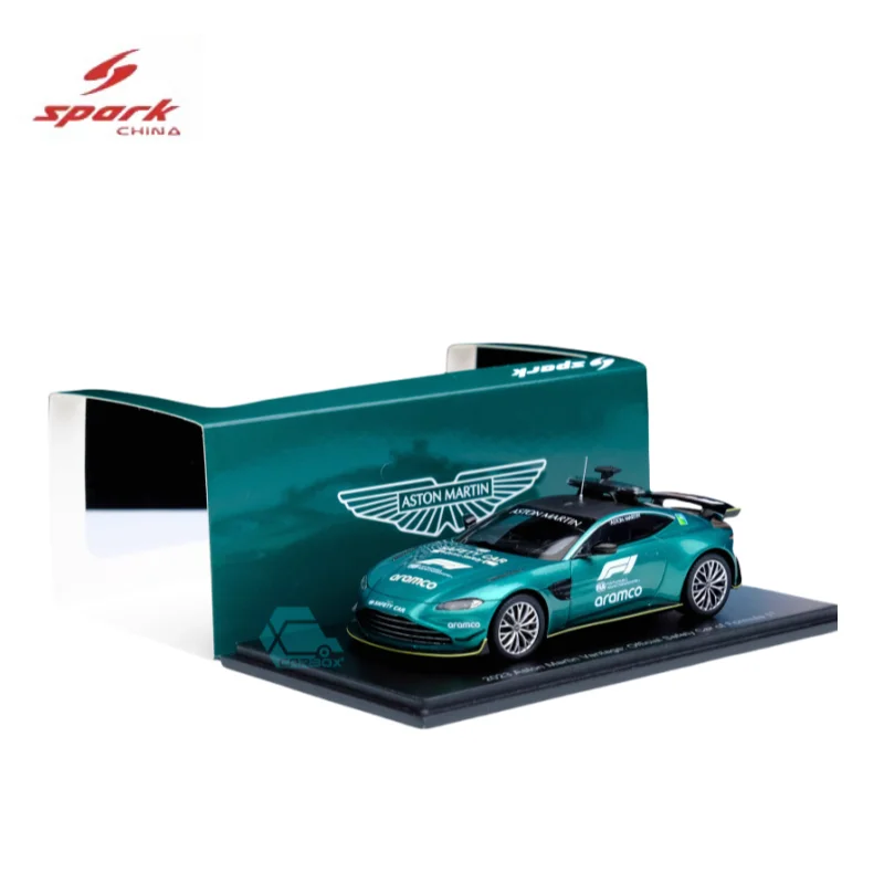 Spark 1:43 2023 Aston Martin Safety Car Vantage Alloy model, children\'s collection of decorative toys, gifts for children.