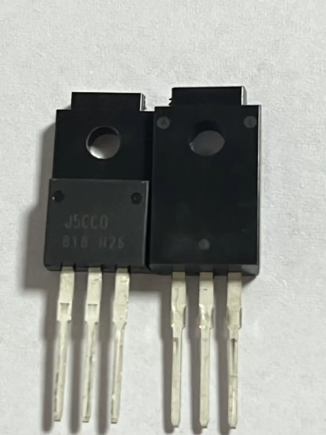 10 Chiếc Mới Ban Đầu BAJ5CC0T 15V 1A TO220FP J5CC0