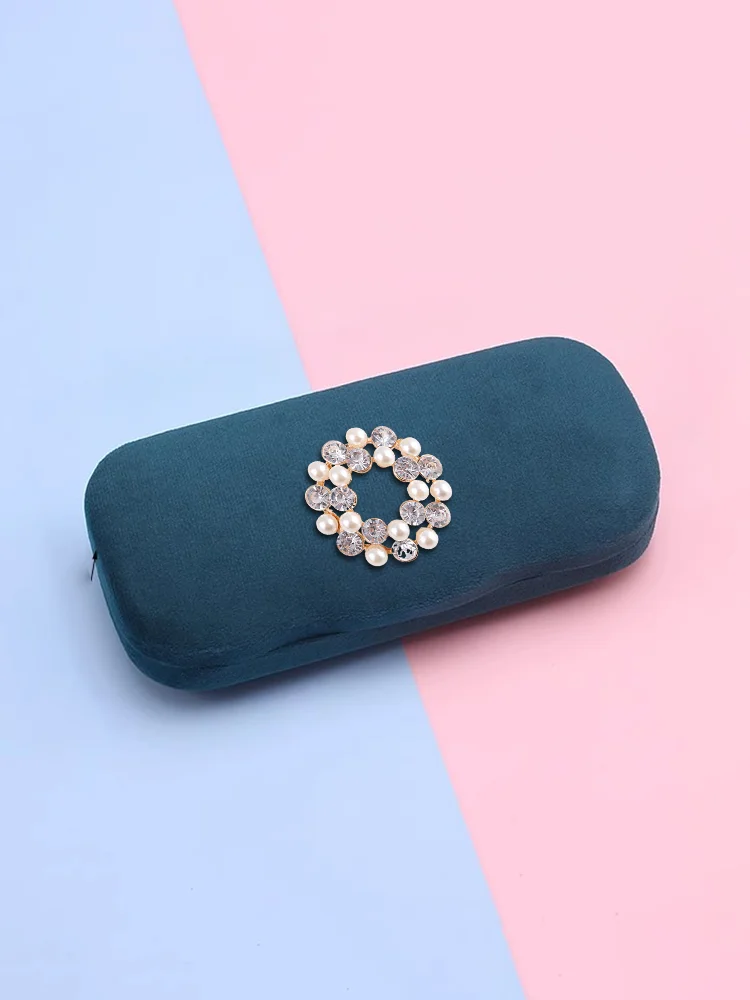 Portable Eyewear Cases Anti-Stress Large Capacity PU Material Symbolic Pearl & Diamond Decor, Imitation.