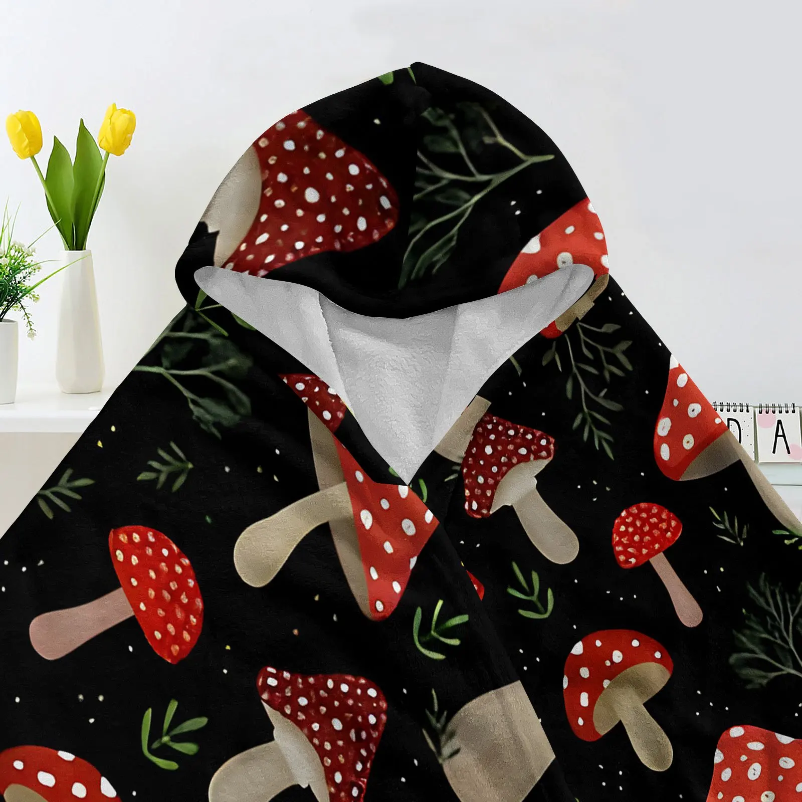1pc Red Mushroom Dotted Forest Secret Hooded Blanket - Warm Blanket, Outdoor Camping Blanket, Soft And Comfortable