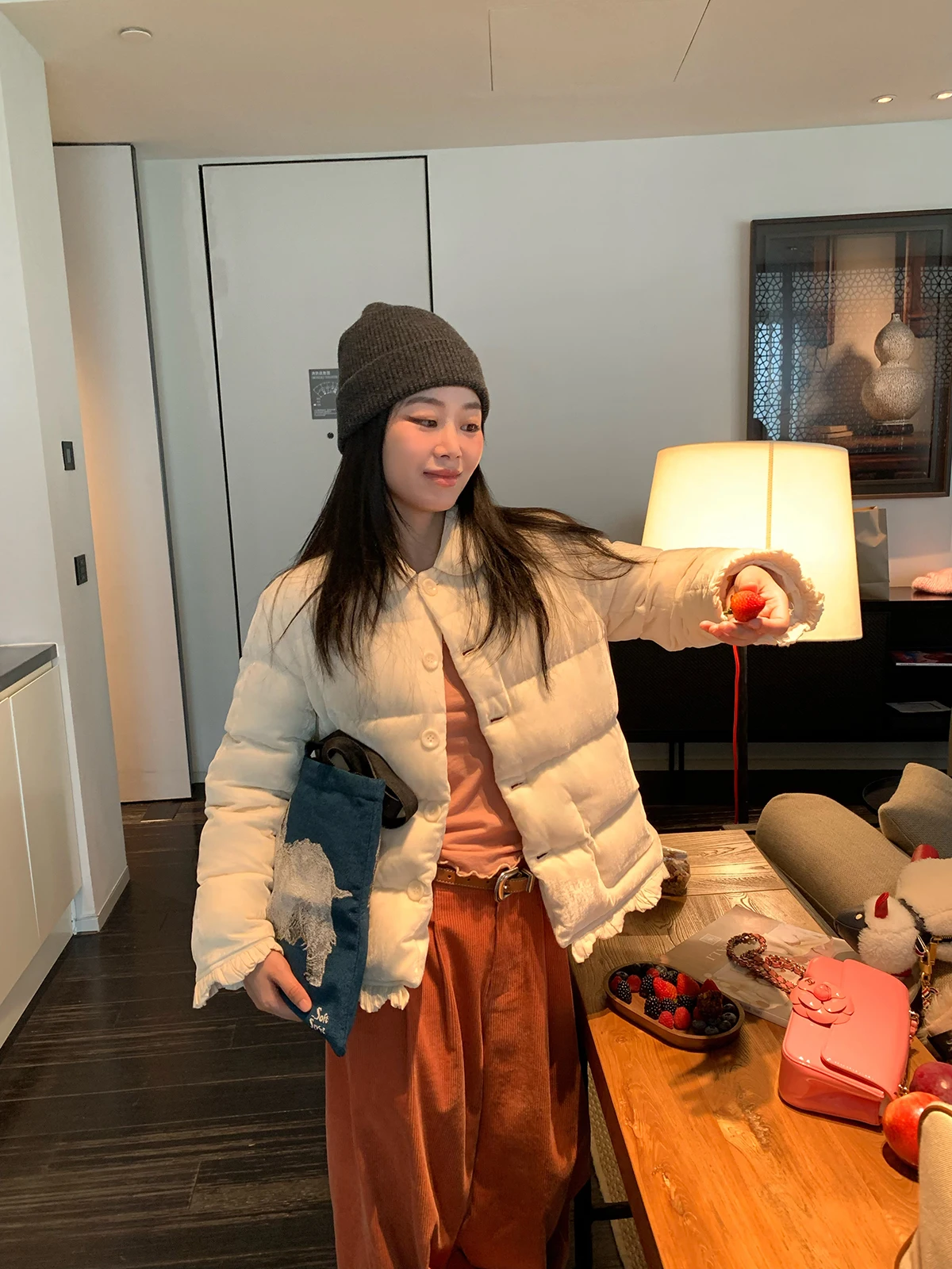 

Lightweight Velvet down Jaet Soft Floral Petal Design Women's Coat Comfortable Cloud-like Texture Commute Sle Long Sve