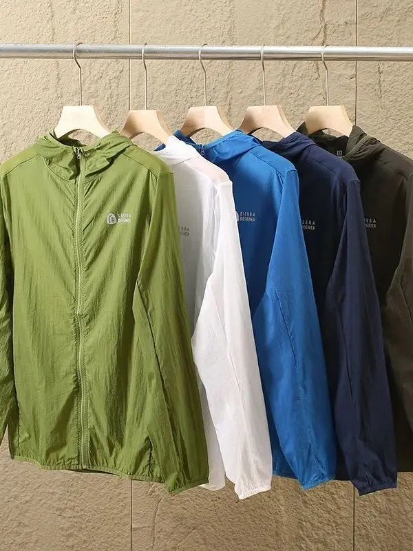 

Уличное мужское летнее легкое дышащее ветрозащитное водонепроницаемое солнцезащитное пальто с капюшоном на молнии для молодежи