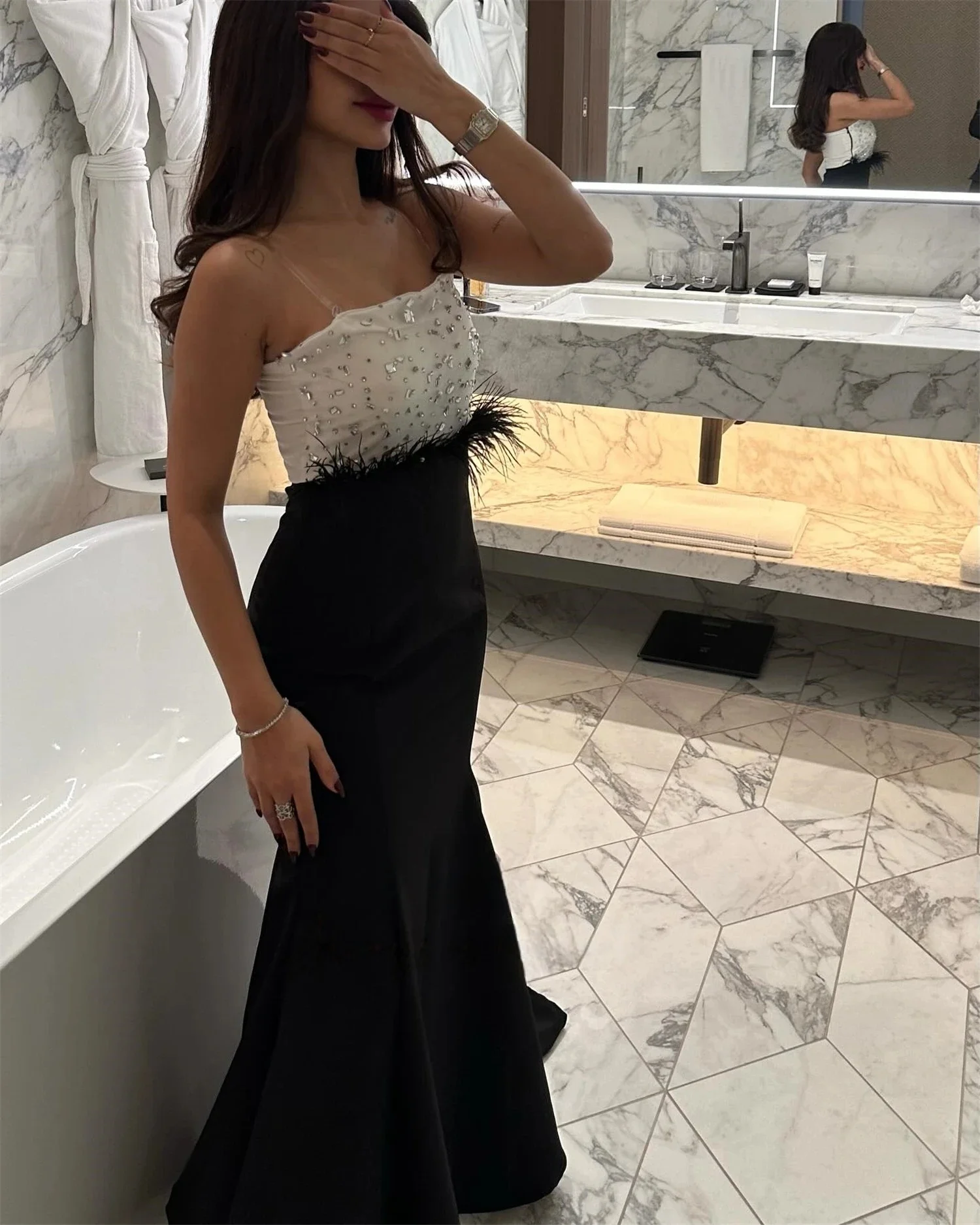 黒ビーズフェザーロングオーダーメイドオケージョンガウンイブニングドレスパストロールユニセックスジャージレトロドバイサウジアラビアプロムカスタマイズ