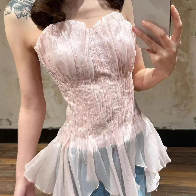 Pure desire style pleated plunging top with a waistline that accentuates the figure and an irregular bottom hem. 2026 new design
