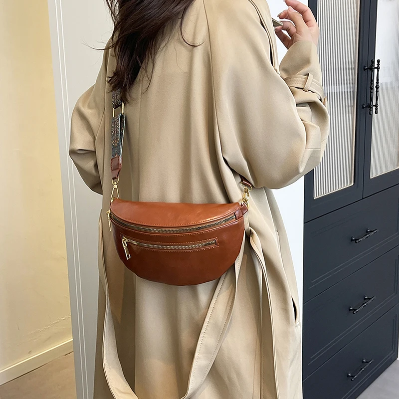 女性用ウエストバッグ ファッション シンプル チェストバッグ デザイナー ファニーパック 2025年新作 ベルトバッグ スマホポーチ レジャー レディース ショルダーバッグ クロスボディバッグ