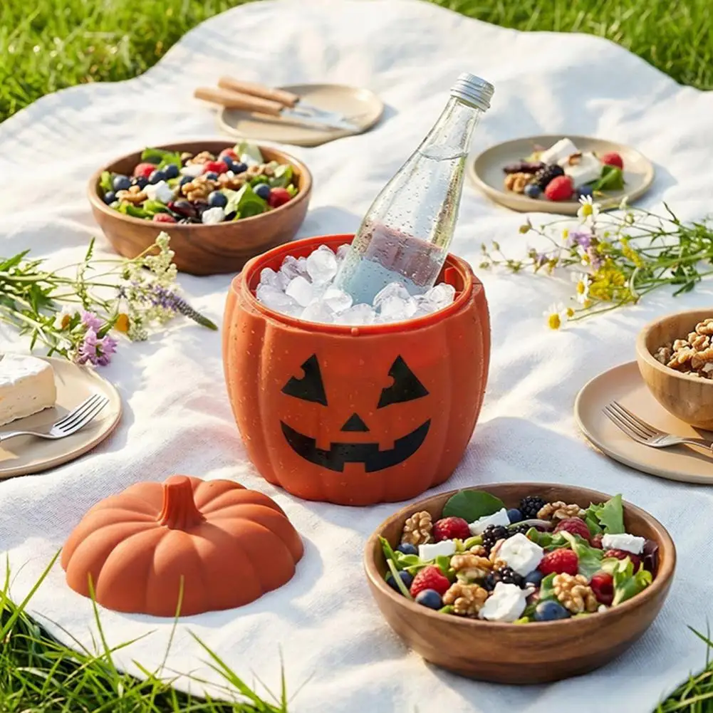 Silicone Ice Cube Mold Pumpkin Ghost Ice Tray Halloween Ice Bucket Mold with Drain Basket Pumpkin Ghost Silicone Tray for Party