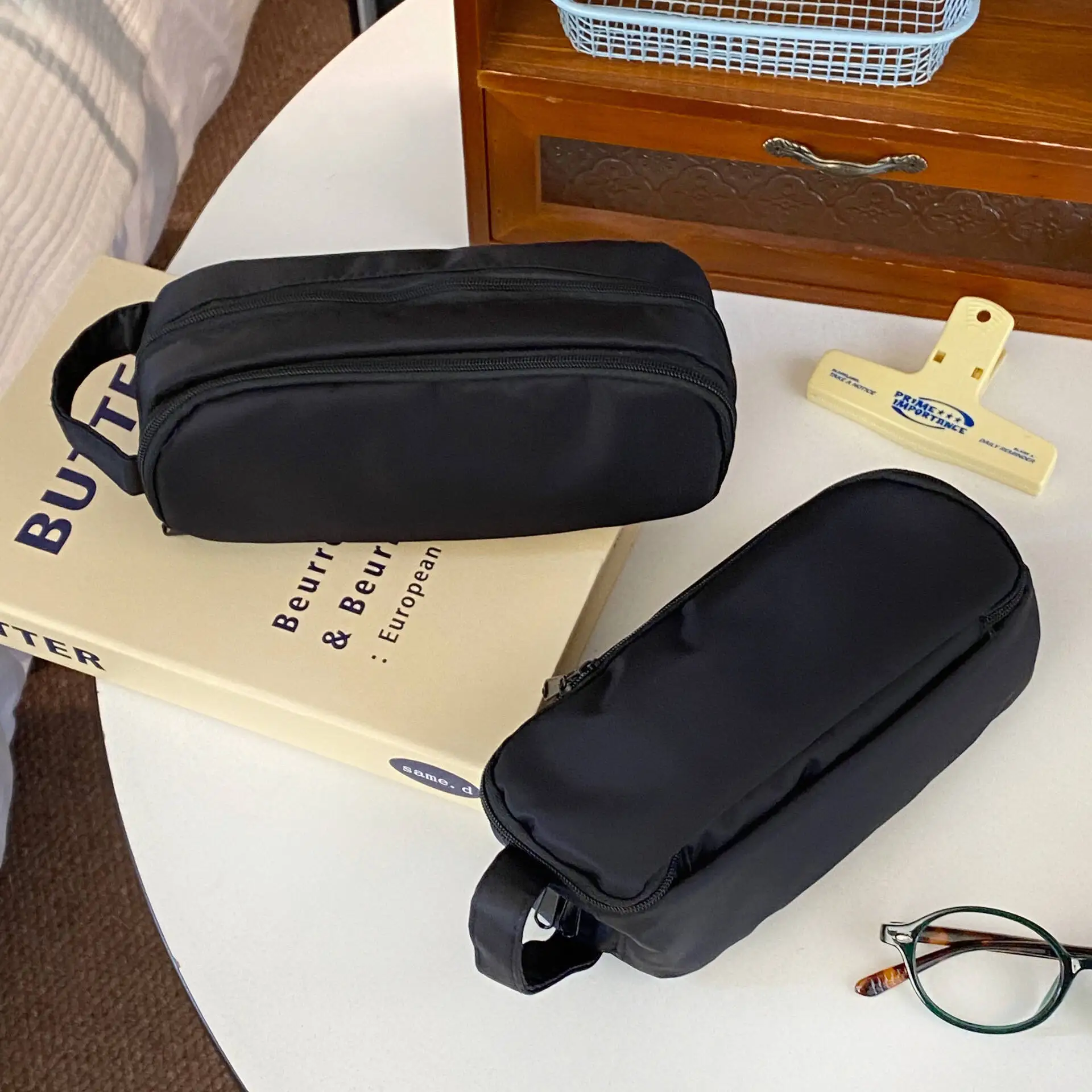 Solid color pencil case, premium black, large capacity multi-layer handheld stationery bag, multifunctional portable pencil case