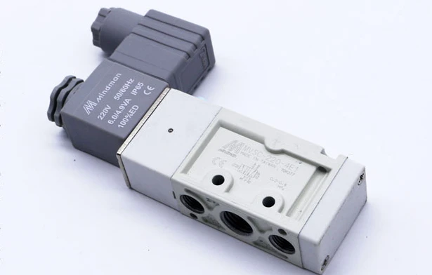 Solenoid valve reversing valve MVSC-220-4E2 1 DC24 AC220