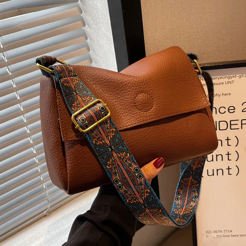 

Fashion Wide straps women Shoulder Bag Soft Pu Leather Sling Crossbody messenger Bags for female Handbags and phone Wallet bolsa