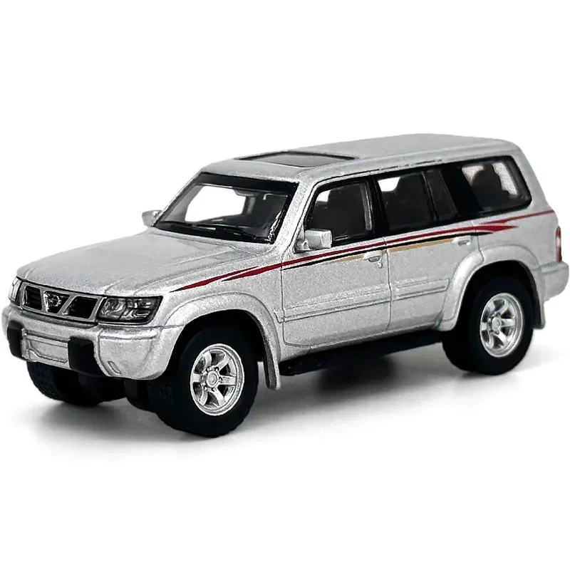 1/64 Scale Nissan Patrol 1998 Y61 Static Car Model 1/64 Metal Diecast Miniature Vehicle Models Toy Men Collection Birthday Gift