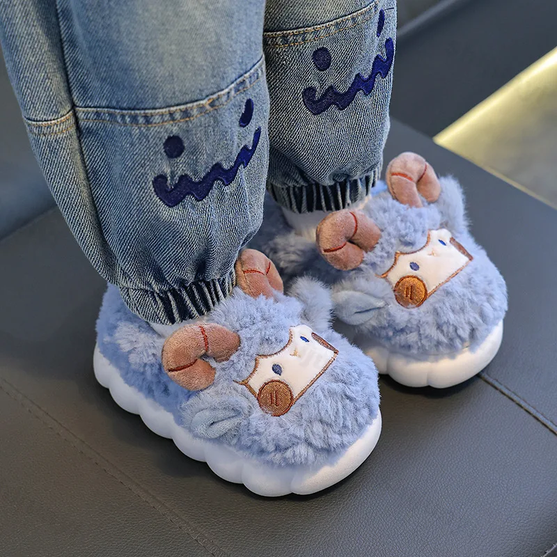 

Детские плюшевые теплые хлопковые тапочки, зимние милые тапочки с героями мультфильмов, тапочки с рисунком козла, напольная домашняя пушистая домашняя обувь для малышей