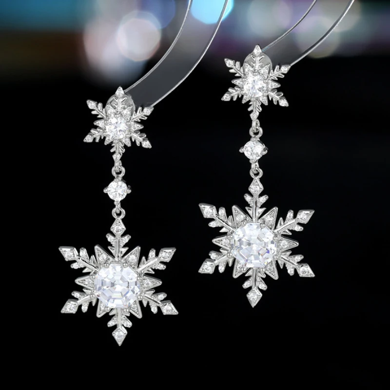 Light Luxury Snowflake Earrings Sparkling Zircon Retro Pendant Stud Earrings Women Fashion Element New Year Party Jewelry Gifts