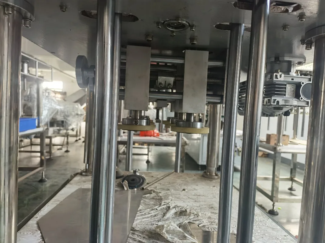 Industrial Fully Automatic Capping Machine for Soy Sauce Vinegar & Liquid Seasoning