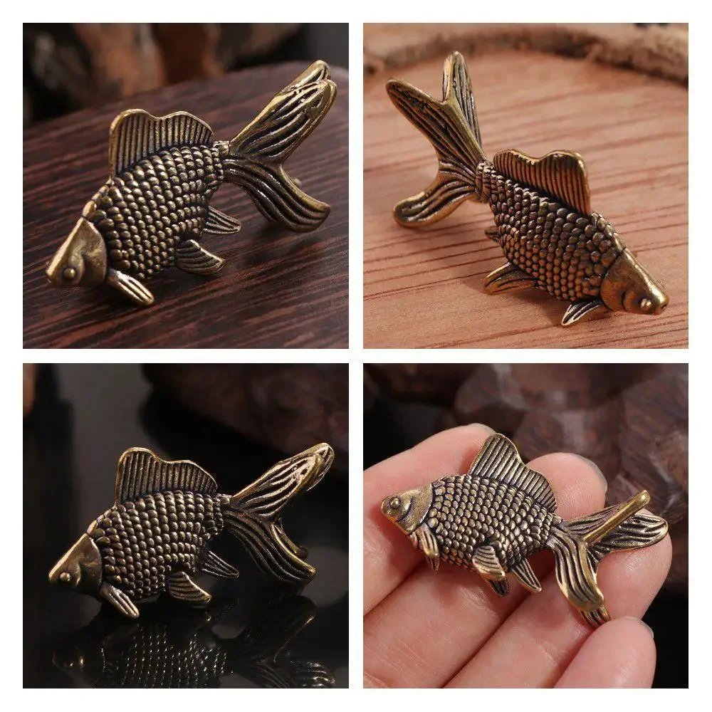 

Solid Brass Fish Figurines Miniatures Vintage Feng Shui Desktop Ornament Craft Simulation Carp Tea Pet Home Decoration Accessory