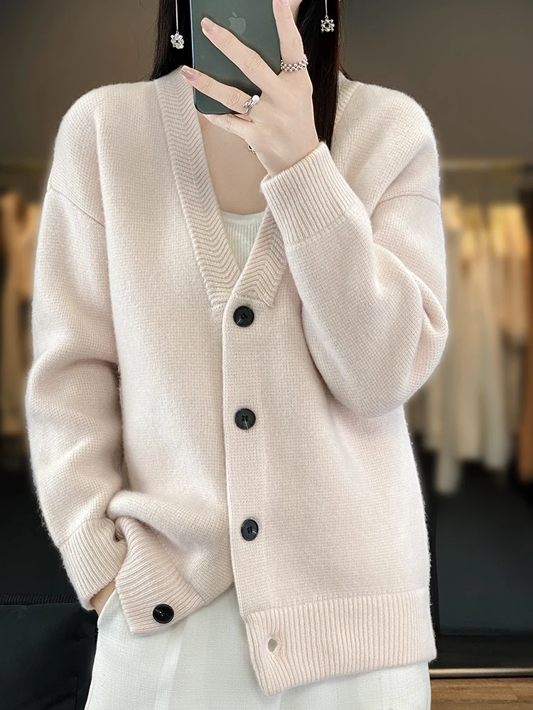 

High Quality Women's Casual Loose Warm V-neck Cardigan Sweater Comfortable 100% Merino Wool Knitted Basic Style Clothing Tops