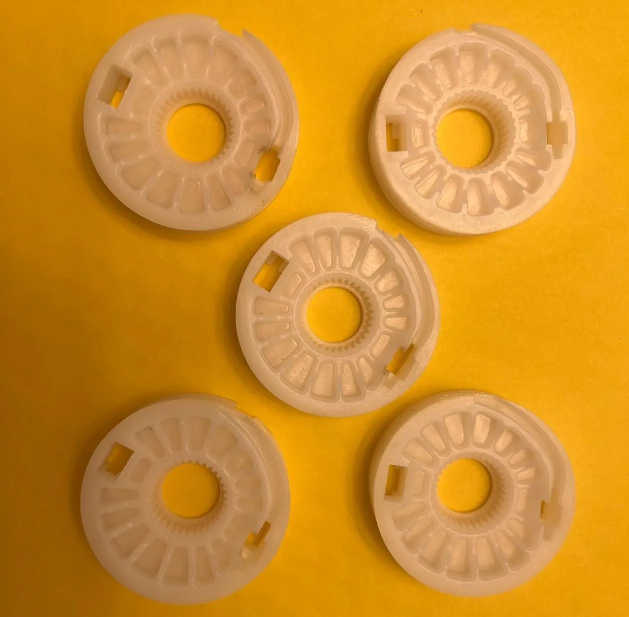 

x5 шт. ДЛЯ AUDI A4 ДЛЯ VW GOLF PASSAT CADDY TOURAN TOUAREG РЕГУЛЯТОР ОКНА РОЛИК L/R