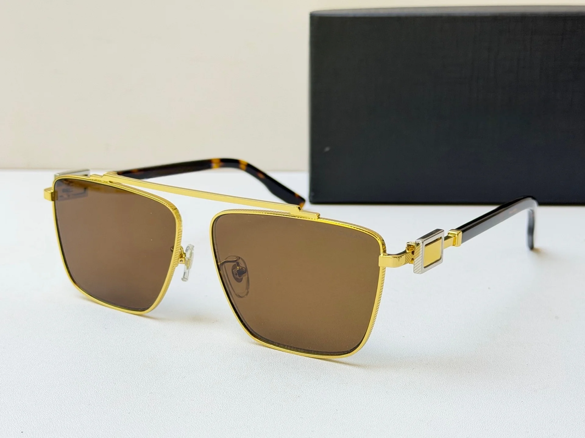 Men Retro Double‑Bridge Square Sunglasses, Luxury‑Style Metal Frame Protection Driving Sun Glasses