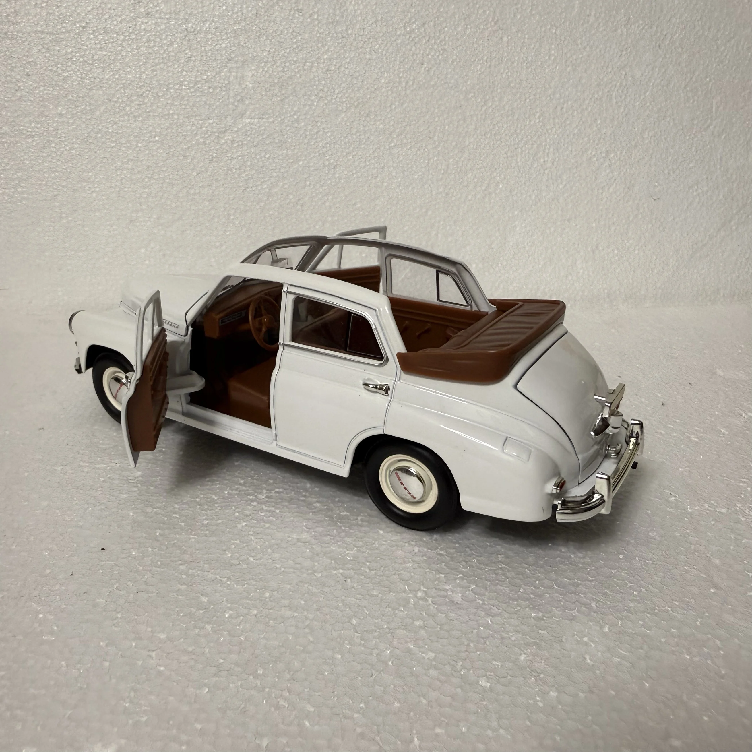 ROUTE 1:24 Gaz M20 Pobeda alliage voiture moulé sous pression et véhicules jouets modèle de voiture Miniature échelle modèle voiture pour enfants épuisé