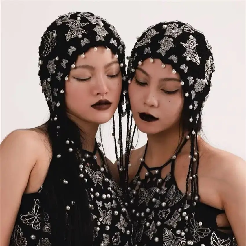 Street fashion, personalized metal butterfly decoration, long tassel, handmade retro ethnic style, hollowed out knitted toe cap