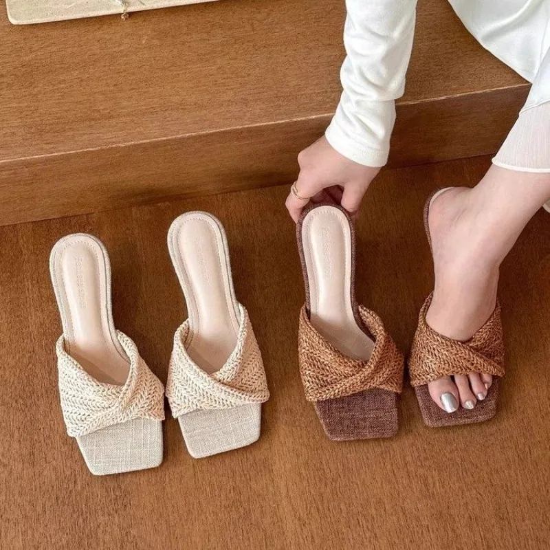 Sommerliche gewebte Keilsandalen für Damen – Neuheit Sommer 2026: Französischer Stil, elegante High Heels