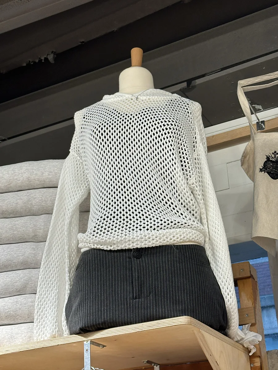 

Fishnet Knitted Hollow Out Hoodies T-shirt Women Long Sleeve See Through Smock Tee Shirts Autumn Simple Casual Fashion Pullovers