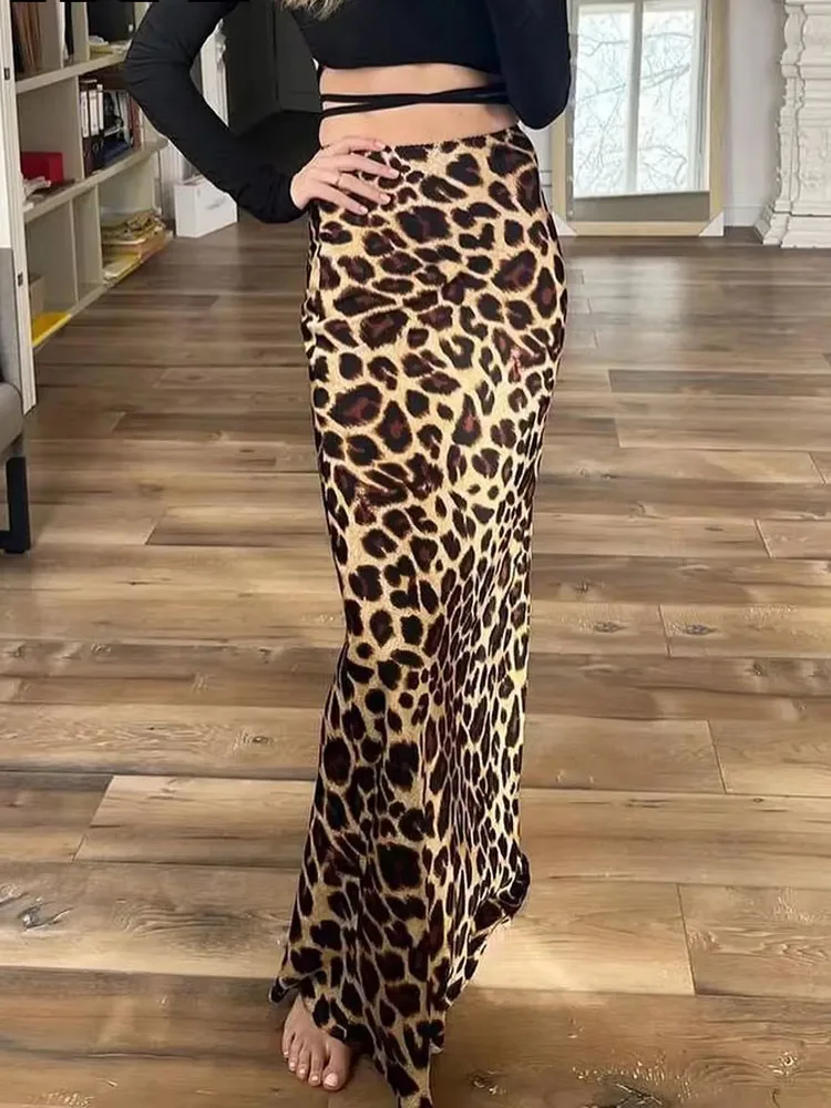 

2024 Woman Summer Vintage Green Leopard Printed Long Skirt Women's A Line Zipper Casual Loose Midi Skirts Versatile Style
