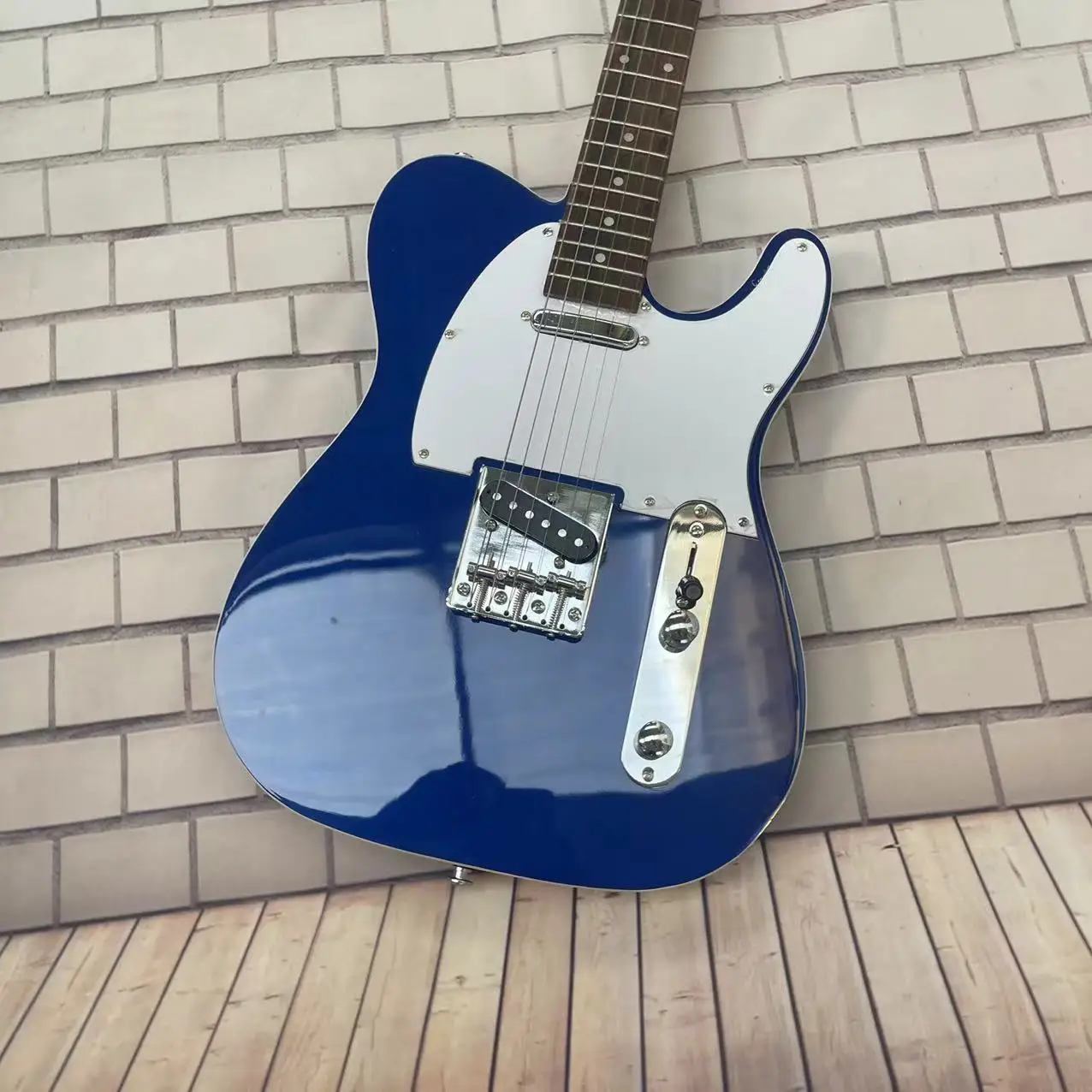 TL style 6-string split electric guitar, blue body, high gloss, rosewood fingerboard, maple track, single pick up, dedicated str