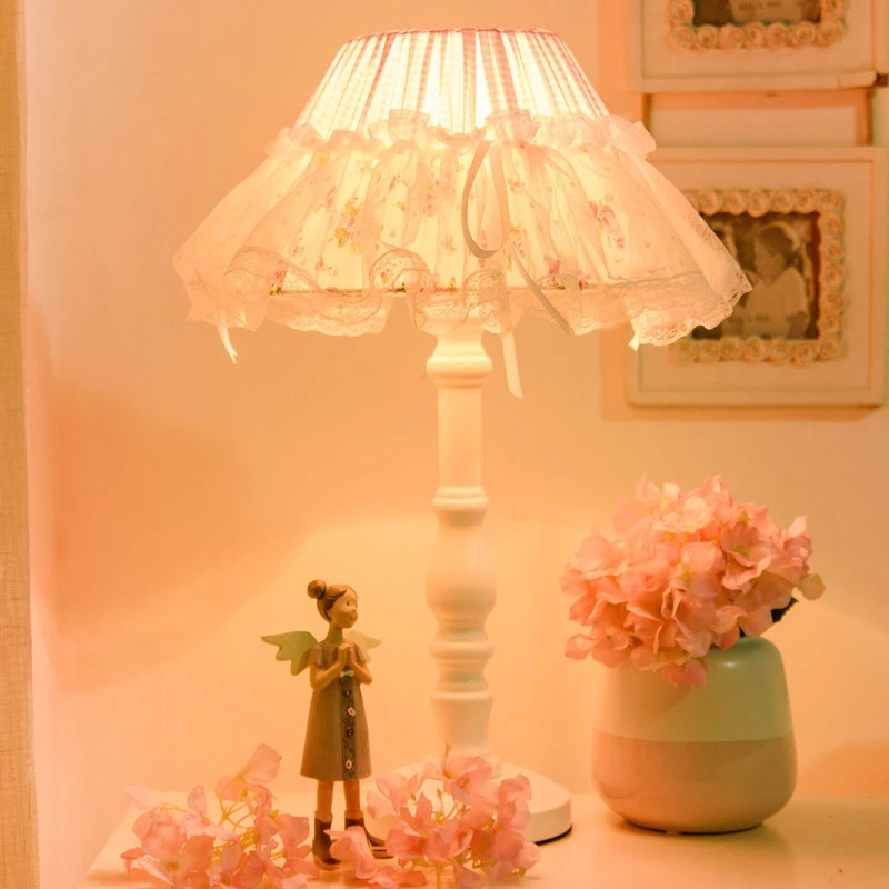 Korean Style Lace Fabric Table Lamp Led Stand Desk Lighting Fixtures for Home Wedding Decor Princess Girls Bedroom Bedside Light
