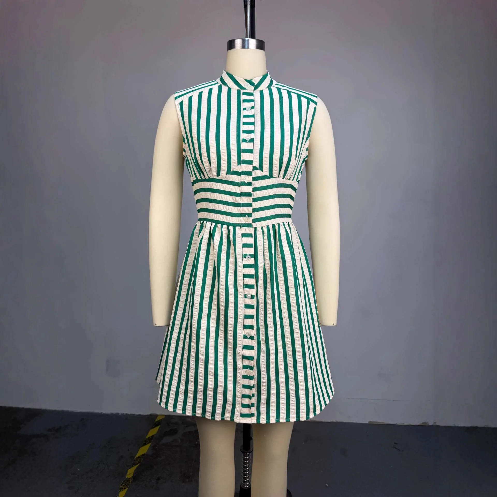 Vrouwen gestreepte print mouwloze bodycon mini-jurk 2025 herfst straat OL verjaardag vakantie sexy feestavondjurken