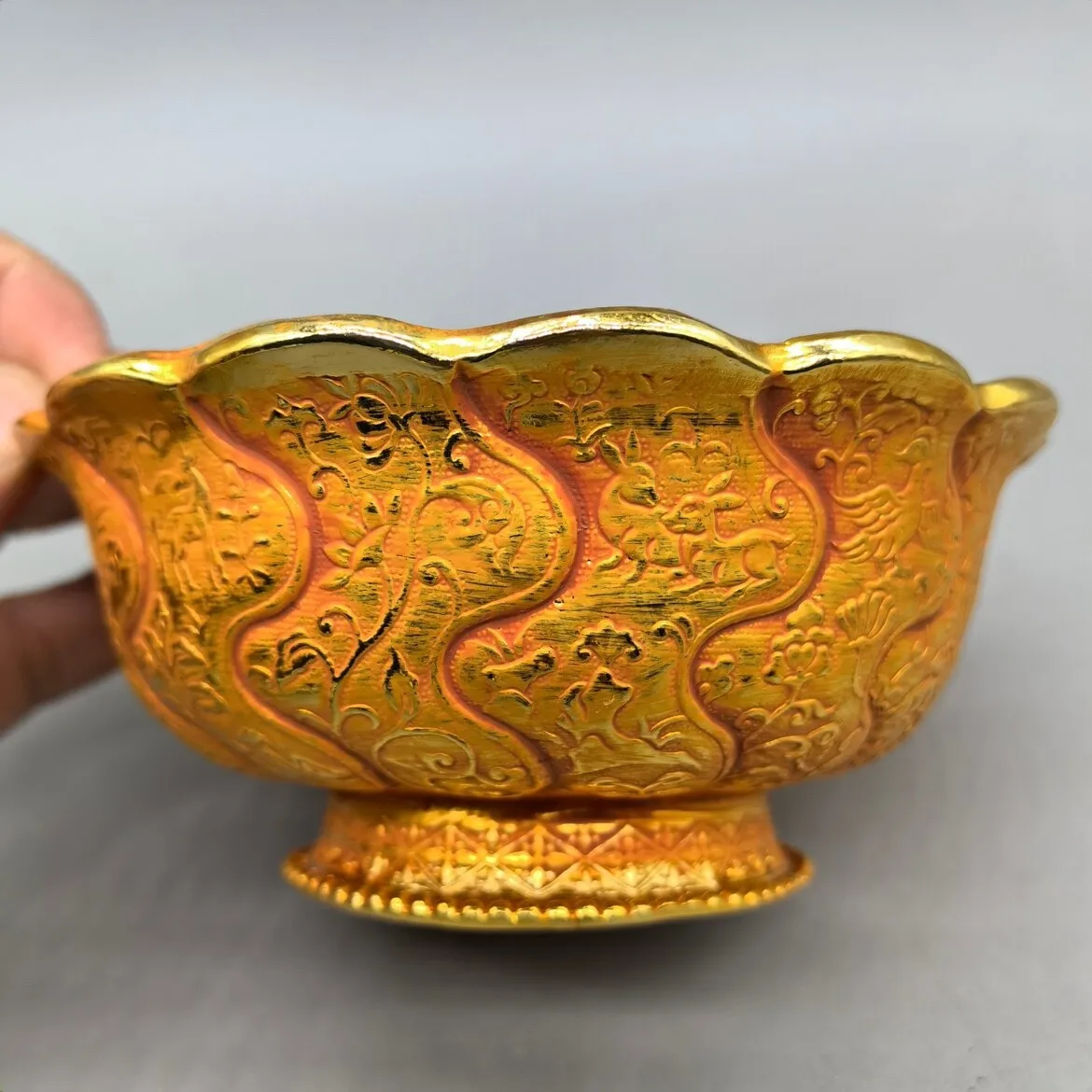 Chinese Mandarin Duck Sea Beast Pattern Copper Gilded Bowl exquisite handicraft