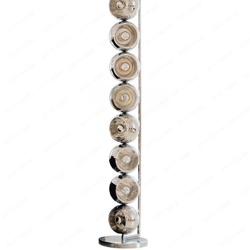 Medieval living room simple desk lamp metal Bauhaus lamp sample live broadcast background light