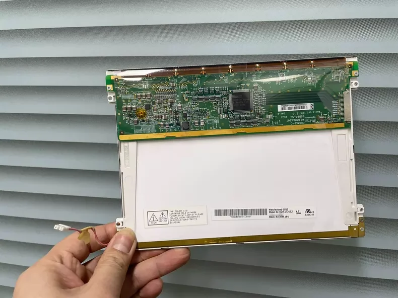 8.4-Inch B084SN02 V…