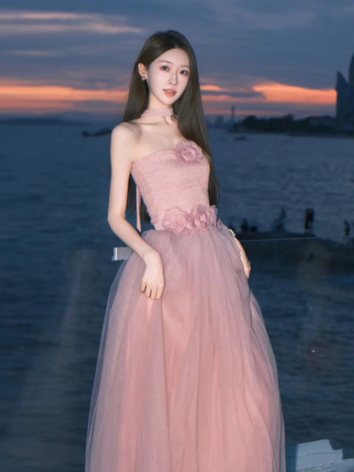 

Korean Style Halter Top Mesh Skirt Two Piece Set Spring Fashion Sensation Unique Beautiful Cotton Blend Summer Wear