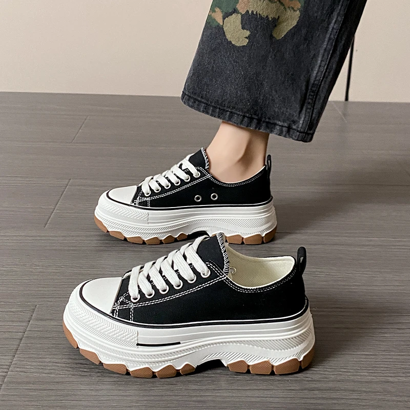 canvas shoes for women Crossed frenulum Autumn Winter increase shoes  fashion Low help Thick soled casual board footwear 2024