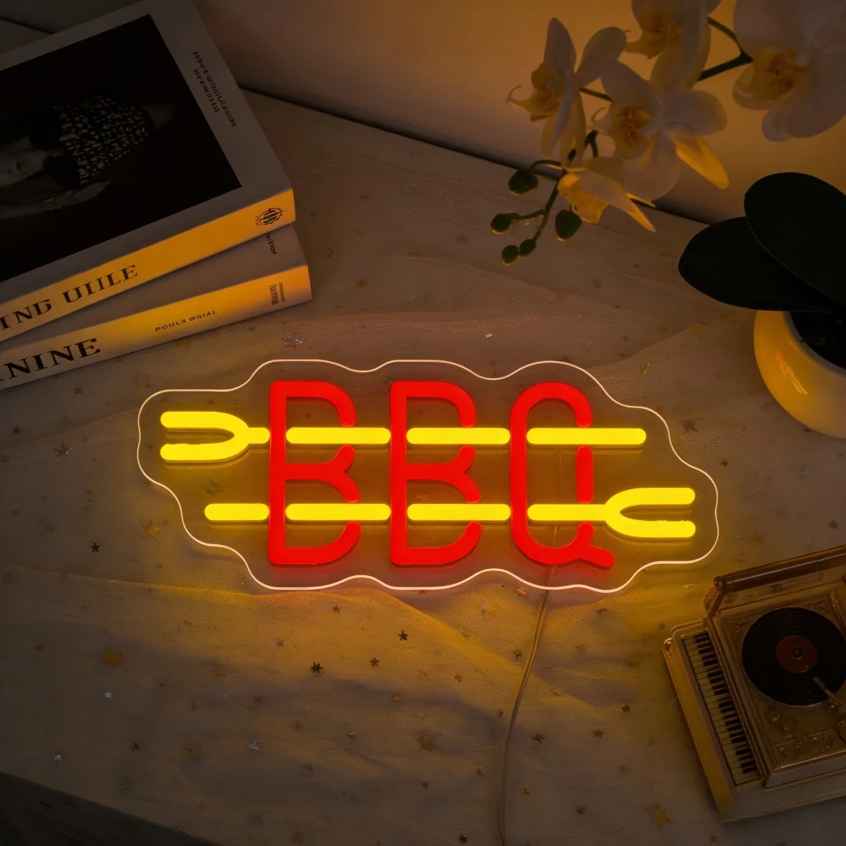

Неоновая вывеска «Вилки для барбекю» с LED-подсветкой, питанием от USB, регулируемой яркостью, для вечеринок на заднем дворе, гриль-баров, уличных кафе, торговых точек, декора стен магазинов и кафе