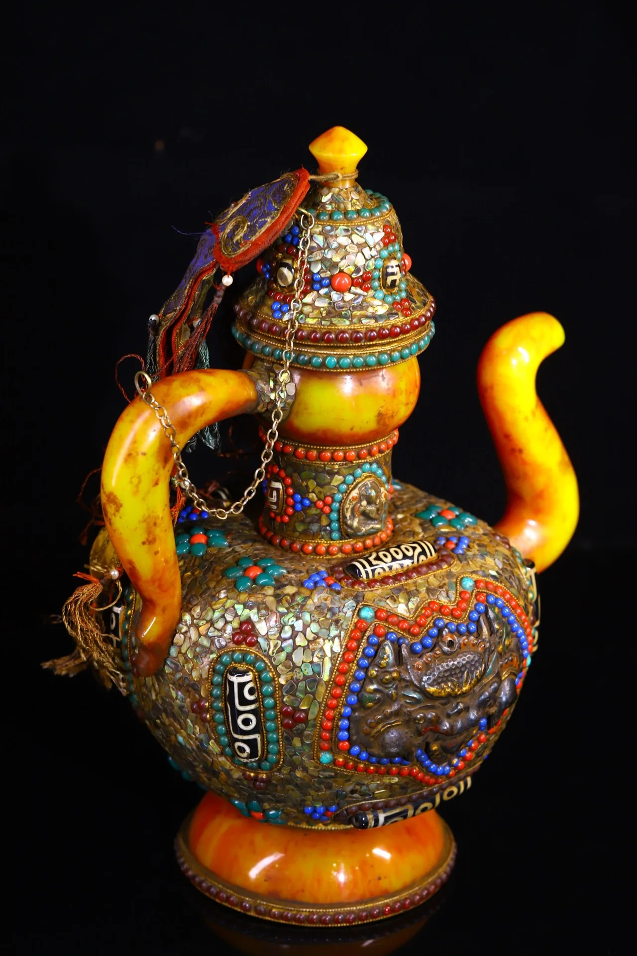 

13"Tibetan Temple Collection Old Beeswax Painted Mosaic Gem gZi Beads Shell GARUDA Tibetan Kettle Flagon Butter Pot Town house