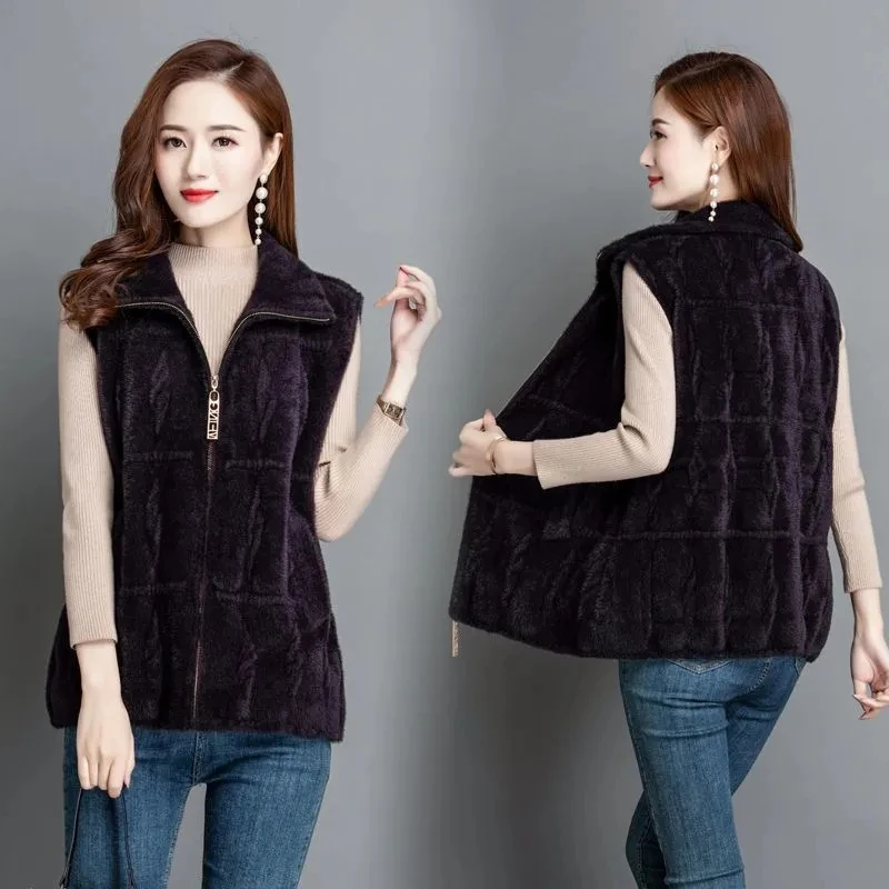 Autumn and Winter Vest Women\'s Imitation Mink Fleece Warm Thick Loose Short Top Knitted Cardigan With Zipper and Waistcoat 6XL