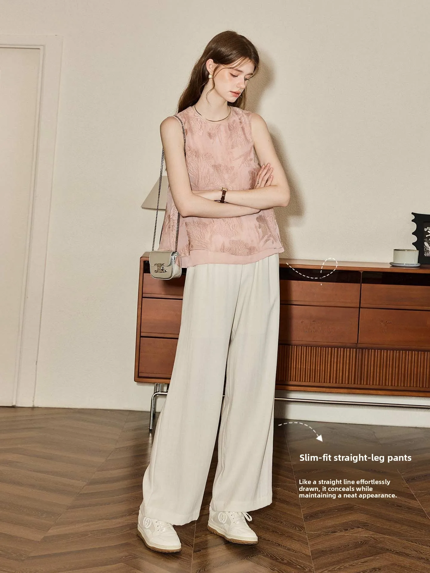 White Floral Embroidery Sleeveless Top And Wide Leg Pants Set Elegant Style Summer Outfit for Slimming Effect Travel Wear