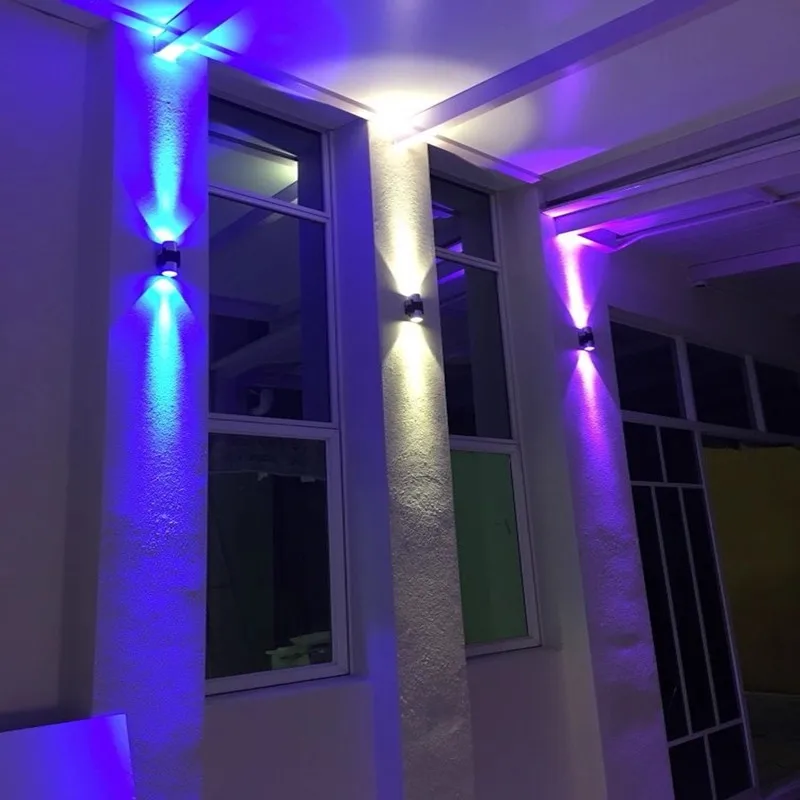 Modern LED indoor wall lights use hard wired upper and lower wall hanging lights, suitable for living rooms and corridor walls