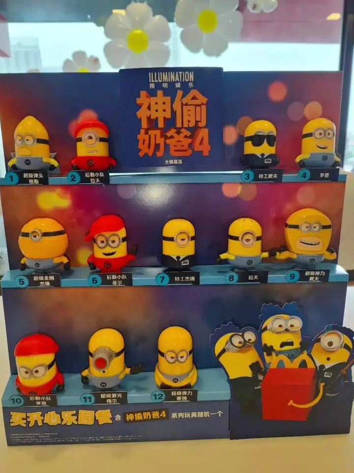 2024 Despicable Me 4 Minionki Mcdonald Figurka akcji Minionki Figurka Kreskówka 12 sztuk Zestaw Pvc Model Kolekcja lalek Zabawka Prezenty dla dzieci