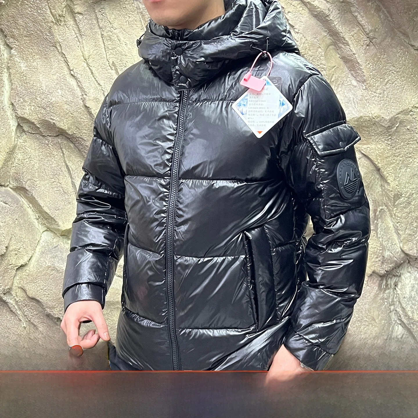 

aphene Self-Heating Technology down Jaet Men's Glossy Du down Filled Warm Thiened Long Sve Zipper Closure Casual S...