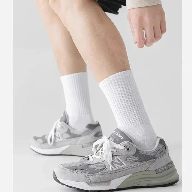 5 أزواج جديد الرجال القطن نمط جديد جوارب بيضاء الرجال لينة تنفس الرياضة الجوارب الطويلة الصيف الشتاء للذكور الجوارب حجم كبير