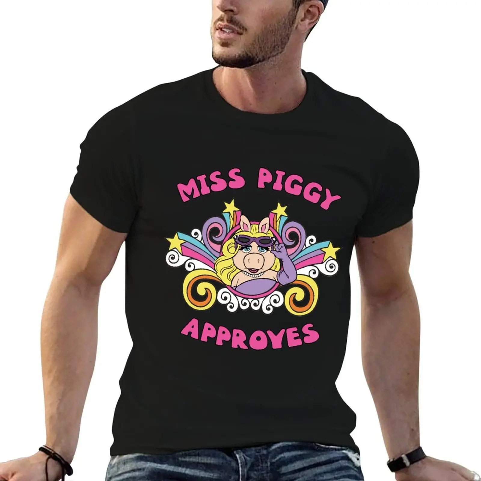 

Fraggless Rockss Tv Series Miss Piggy Approyes T-Shirt summer 2025 anime figures oversizeds clothes for men